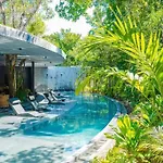 5 Star Luxury With Infinity And Cenote Pools