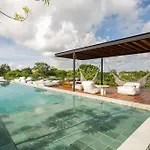 5 Star Luxury With Infinity And Cenote Pools Apartamento