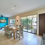 Dorian Gray - Pool & Beach Club Access & 300Mbps Wifi