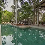 Chic Townhouse With Private Pool And Rooftop View Tulum