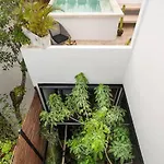 Holiday home Chic Townhouse With Private Pool And Rooftop View *
