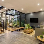 Chic Townhouse With Private Pool And Rooftop View *