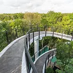 Holiday home Chic Townhouse With Private Pool And Rooftop View