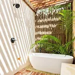 Tranquil With Private Pool And Garden Villa *