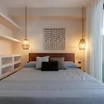 2 Bedroom & 2 Outdoor Badtubs