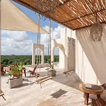 Amazing Jungle Condo Near Beach Town 200Mb Pool