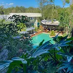 Large Studio Ph With Private Roof And Hot Tub Pool Gym