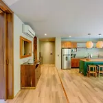 Apartamento Luxurious Oasis Jacuzzi With Art Gallery And Pool *