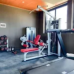 Modern Studio Downtown With Rooftop, Pool, Gym And Parking