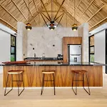 Lux Villa Only 5 Min To Beach!