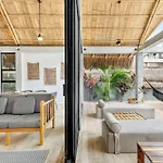 Lux Toh Villa, Rooftop Pool, Wifi, Transport