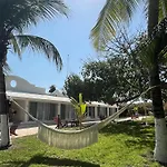 El Paraiso Hotel 4*