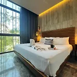 Iik By Groovy Stays- A Hip Condo-hotel With Wifi, Rooftop, Pool, Sleeps 6 Apartahotel Tulum