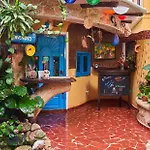 Maison Hotel 3*