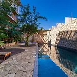 Chaya Rooftop Paradise 2 Bedroom