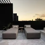 Luxury Twin Villas, 4 Private Pools, 2 Rooftops, Bbq, Near Villa