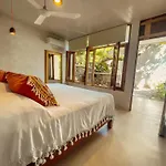 Pocna Hotel 3*