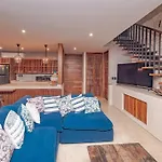 Apartment Townhouse De Lujo En La Selva