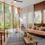 Apartment Tanah Manor *