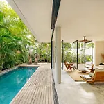 Casa Areca, Awarded Architectural Located In A Secured Gated Community, With Concierge Services Villa