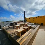 Cute And Cozy With Rooftop Pool *