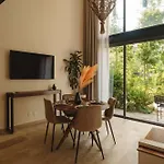 Luxury Loft With Pools, Gym, Rooftop And Panoramic Views