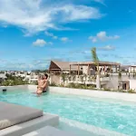 Jungle Chic Hotel Tulum