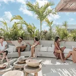 Jungle Chic Hotel