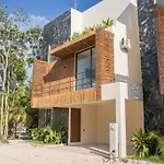 4Br Gated Community Private Pool And Garden