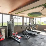 Penthouse Retreat Private Pool & Premium Amenities