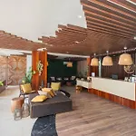 Penthouse Retreat Private Pool & Premium Amenities