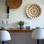 Menesse Hideaway - Elegant Bohemian Apartamento