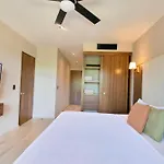 Hacienda Tuk By The Spot