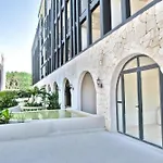 Hacienda Tuk By The Spot Rentals