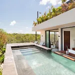 Temple Paradise Luxury Suites 6 Min From Beach