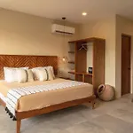 Apartamento Estudio Con Terraza Vistas A La Alberca-la Veleta Tulum