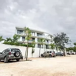 Free Beach Club!Cielo Studio Lagunas Central Park