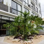 Bora Studio Near Beach & Town Free Beach Club
