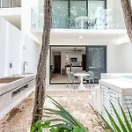 Luxury studio private pool spectacular amenities lagunas 117