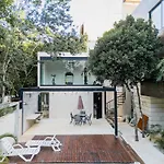 Beautiful 3 Bdr, 3 Ba Modern Condo Minutes From Beach