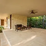 Hermosa Casa En La Selva, Alberca Privada