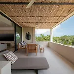 Jungle Sky Loft *
