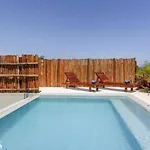 2 Rec. Premium Location Rooftop Pool