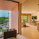 Divine 2br W Pool Gym Yoga Classes Restaurant Tulum