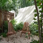 Asana Leaf *