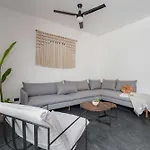 Villa Asana Leaf *