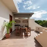 Villa Asana Leaf