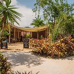 Divine 2br W Pool Gym Yoga Classes Restaurant Apartamento
