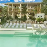 Muuk Residence