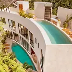 Majestic Jungle Villa With 2 Pools & Rooftop Bbq